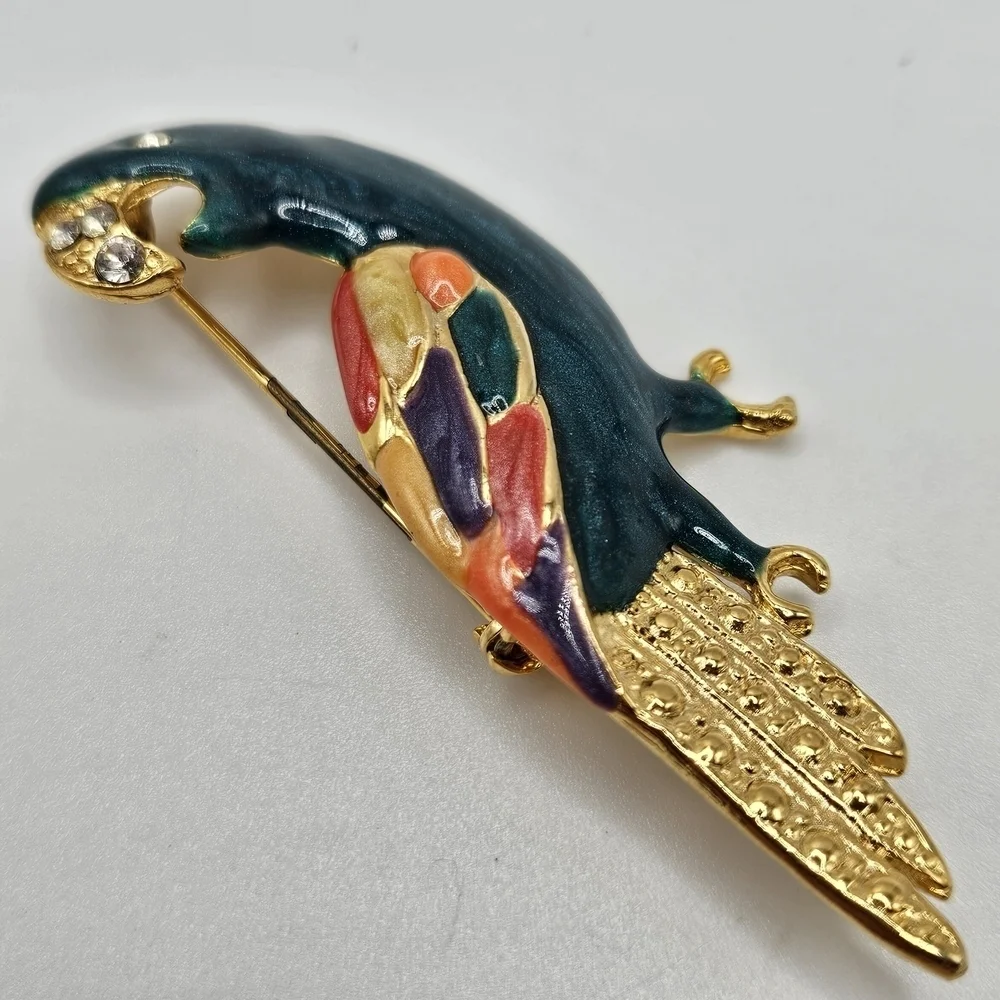 VINTAGE Colorful Green Enamel Rhinestone Gold Tone Parrot Bird Brooch Pin